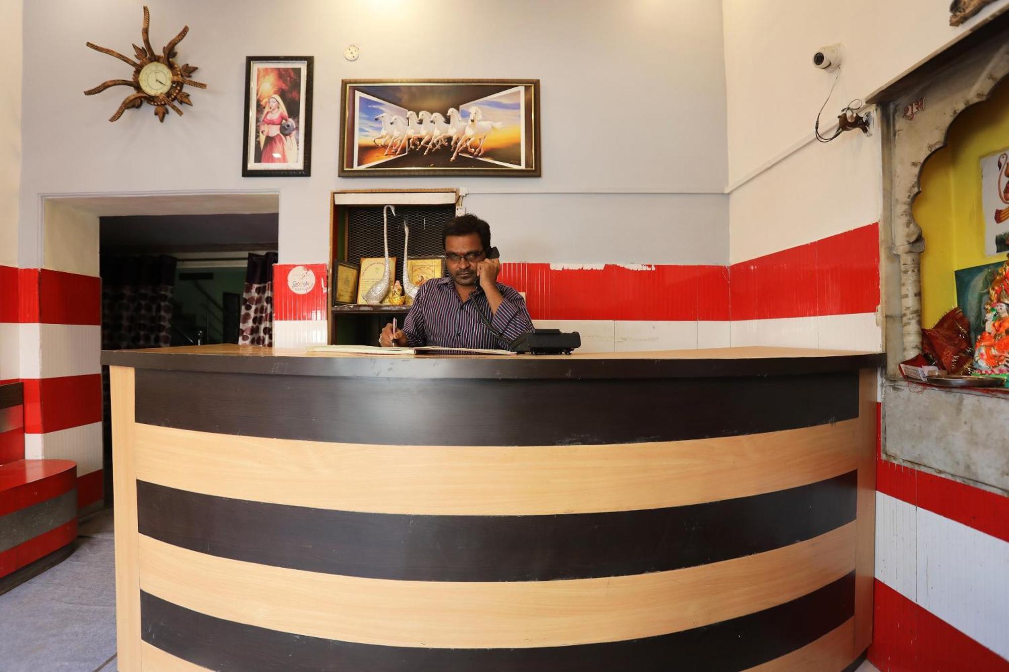 Hotel O Vanshika อัครา ภายนอก รูปภาพ